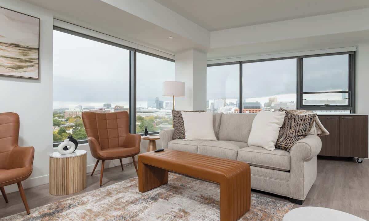 Photo of Livingroom in Central Square