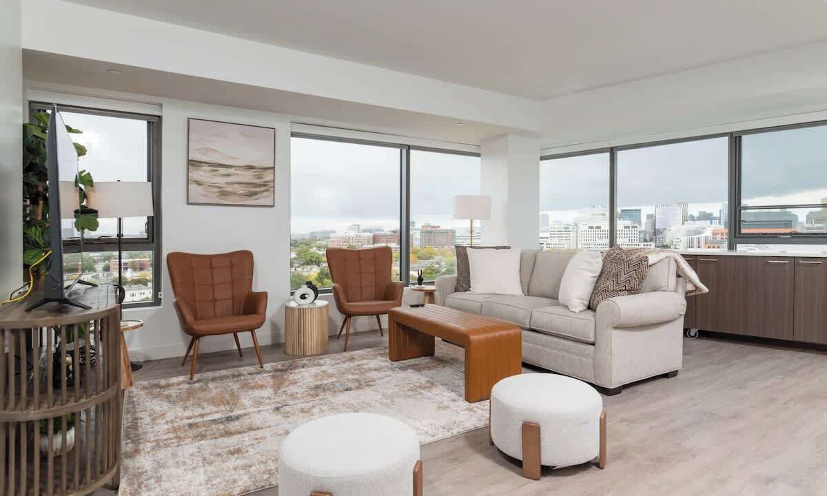 Photo of Livingroom in Central Square