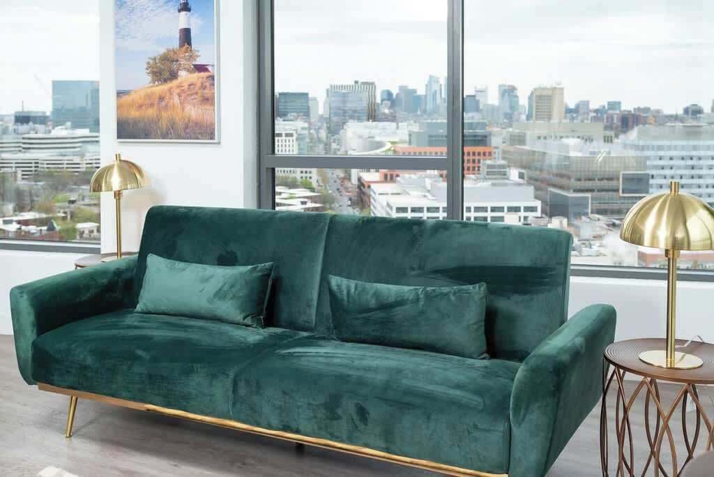 Photo of Livingroom in Central Square