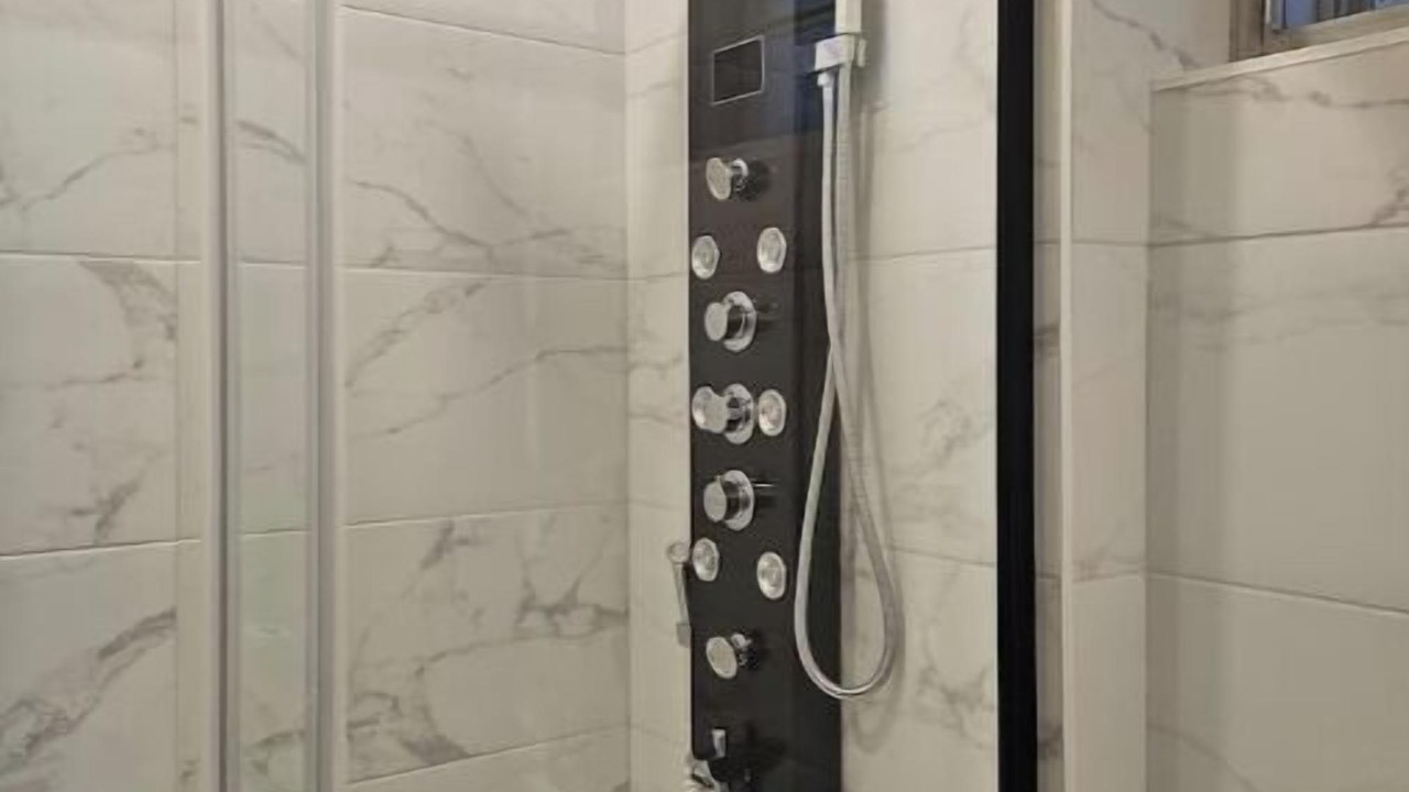 Photo of Bathroom in LaSalle