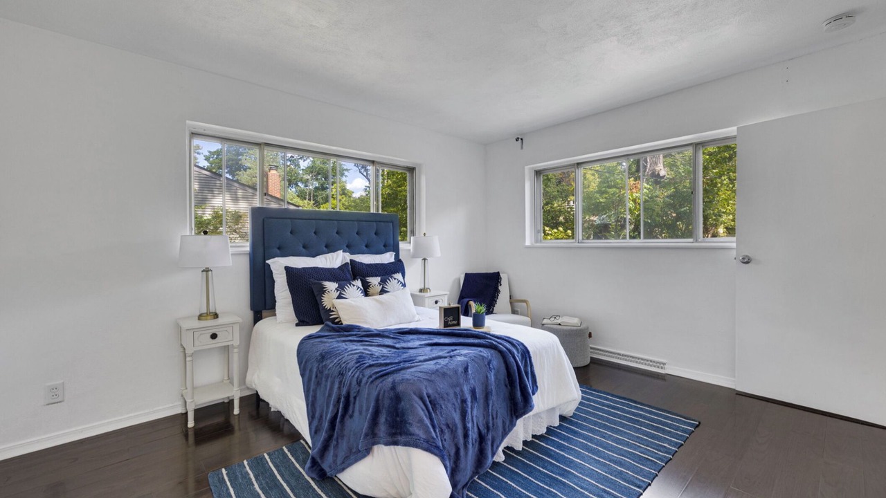 Photo of Bedroom in Town and Country