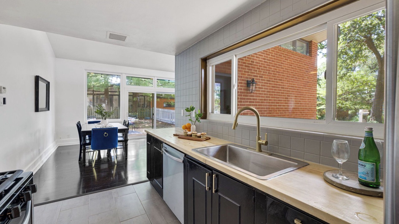 Photo of Kitchen in Town and Country