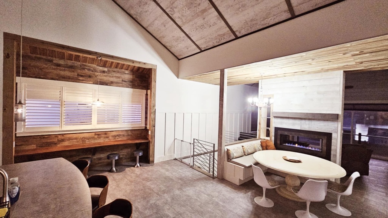 Photo of Others in Howard