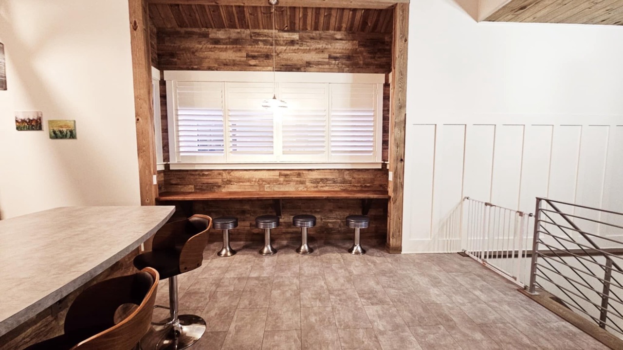 Photo of Others in Howard