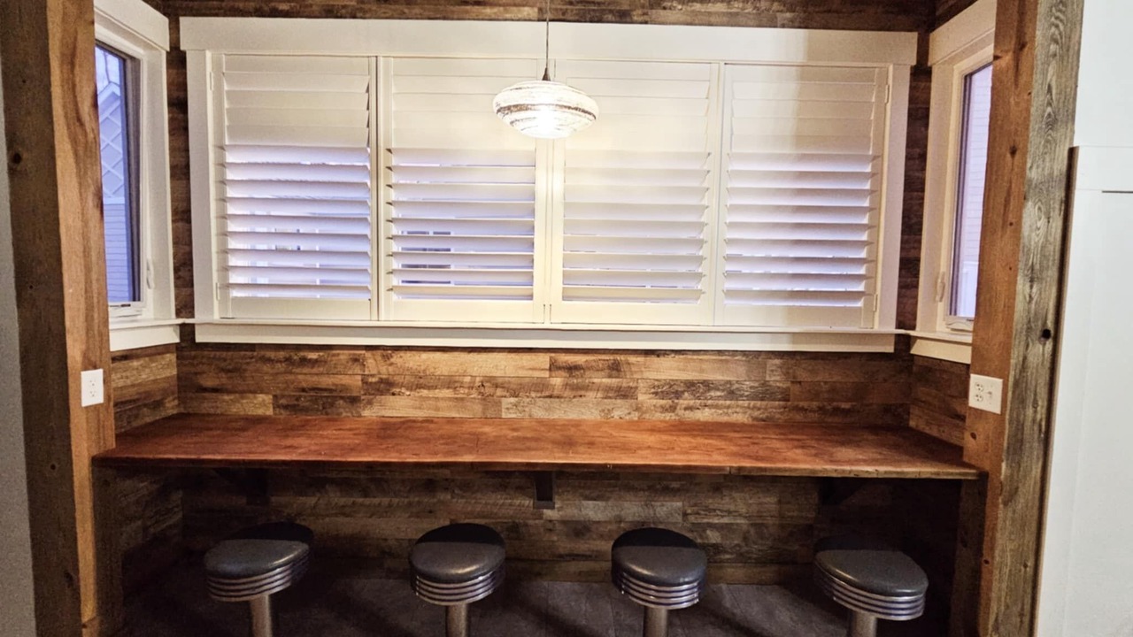 Photo of Others in Howard