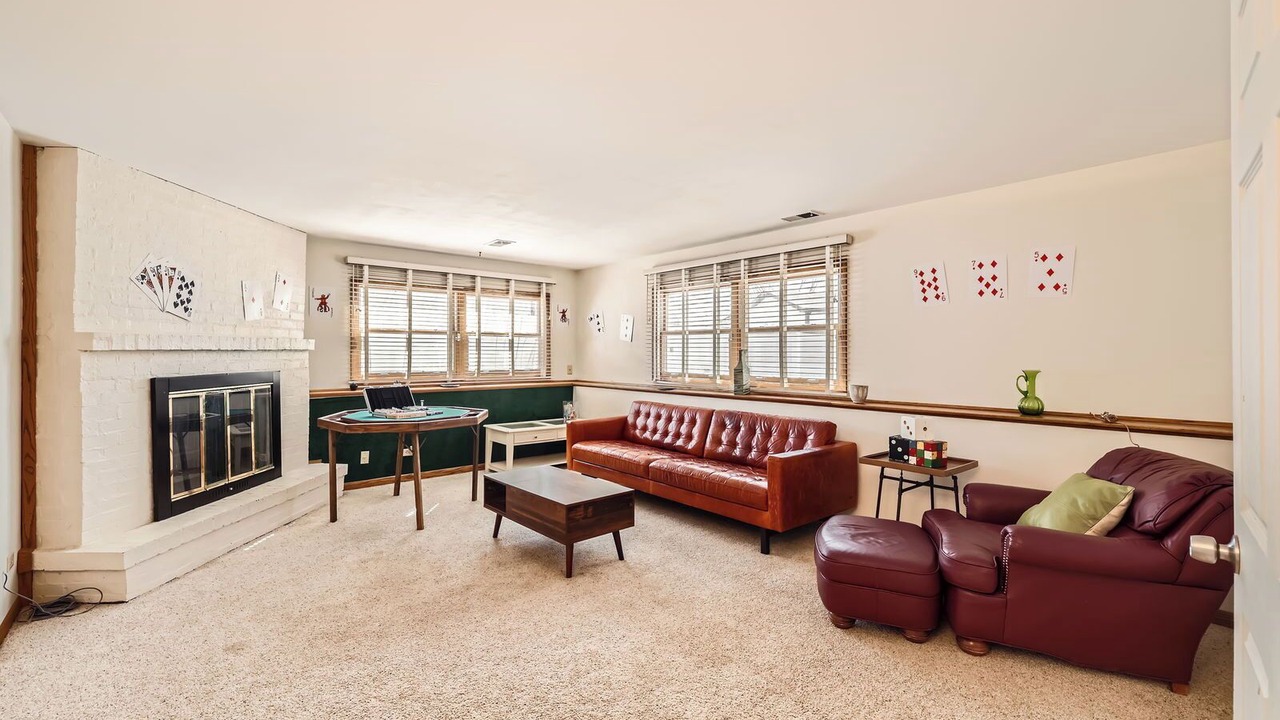 Photo of Livingroom in Kildeer