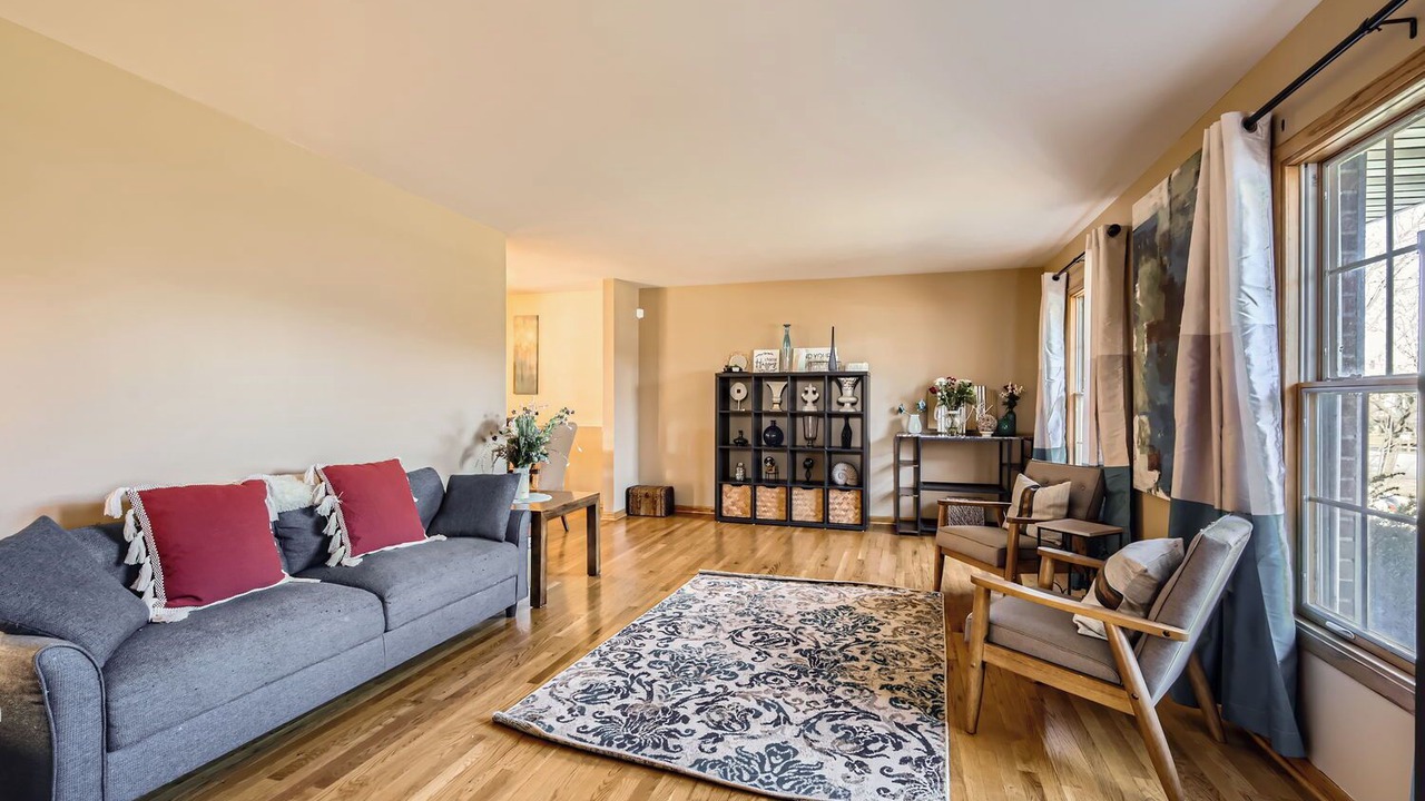 Photo of Livingroom in Kildeer
