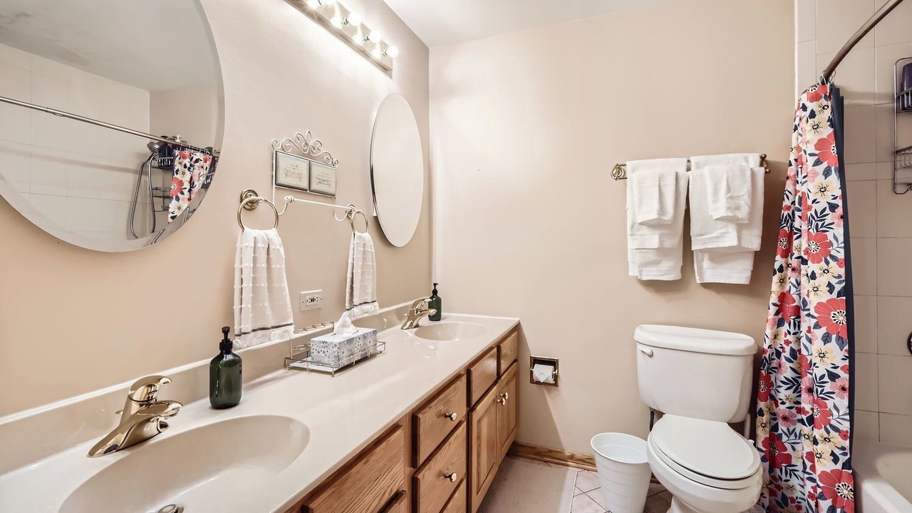 Photo of Bathroom in Kildeer