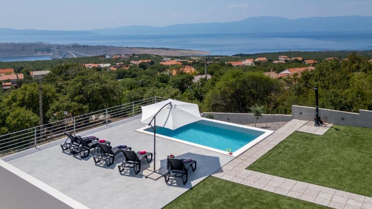 Photo of Outdoor in Smrika
