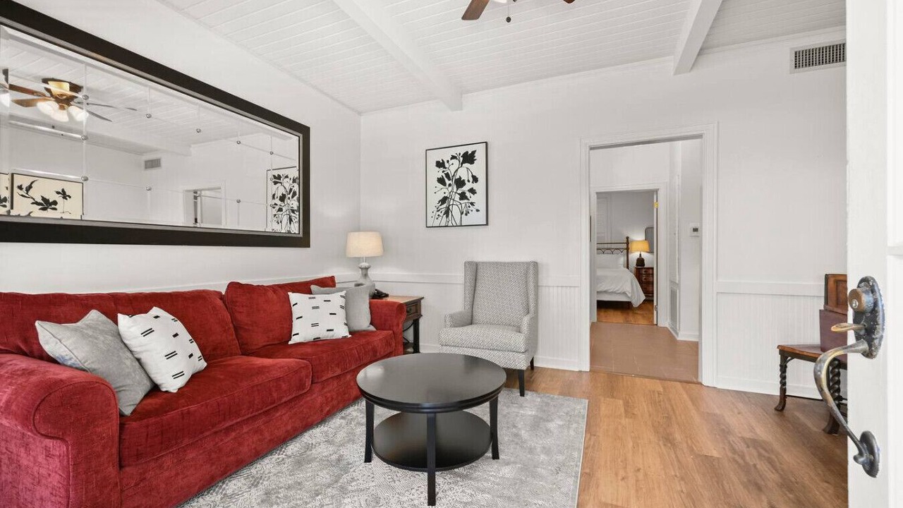 Photo of Livingroom in Wakefield