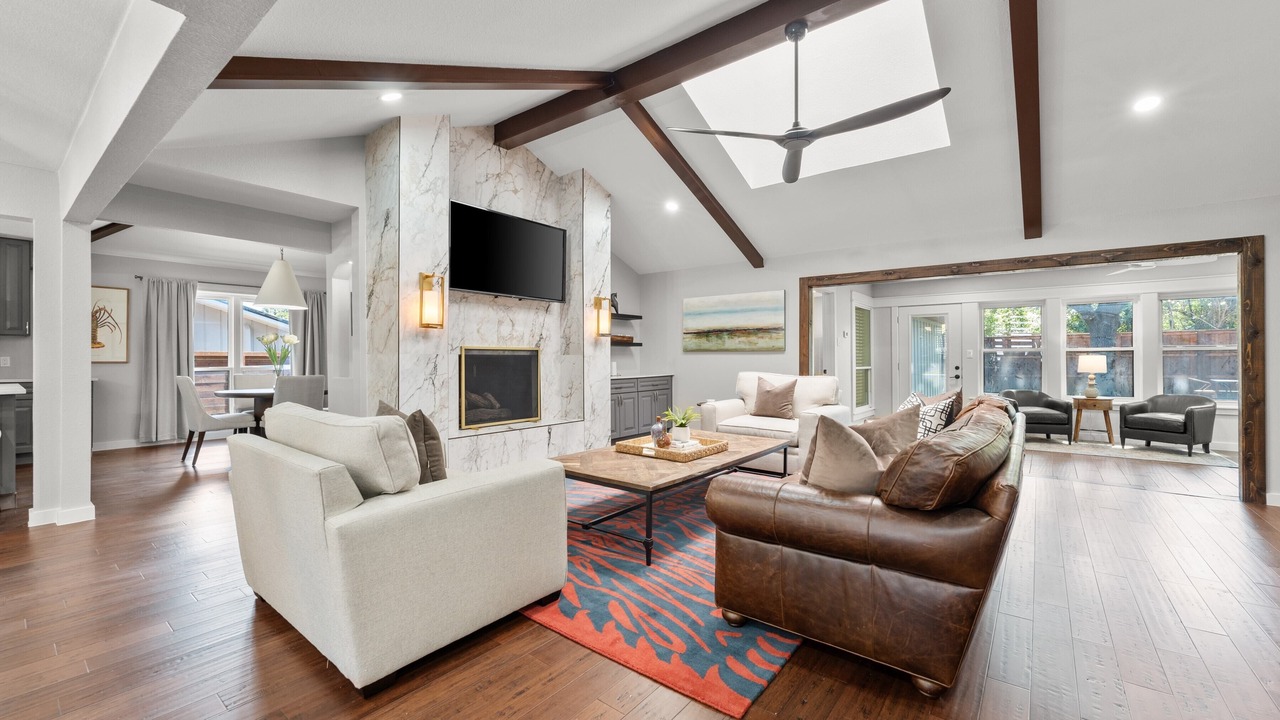 Photo of Livingroom in North Dallas