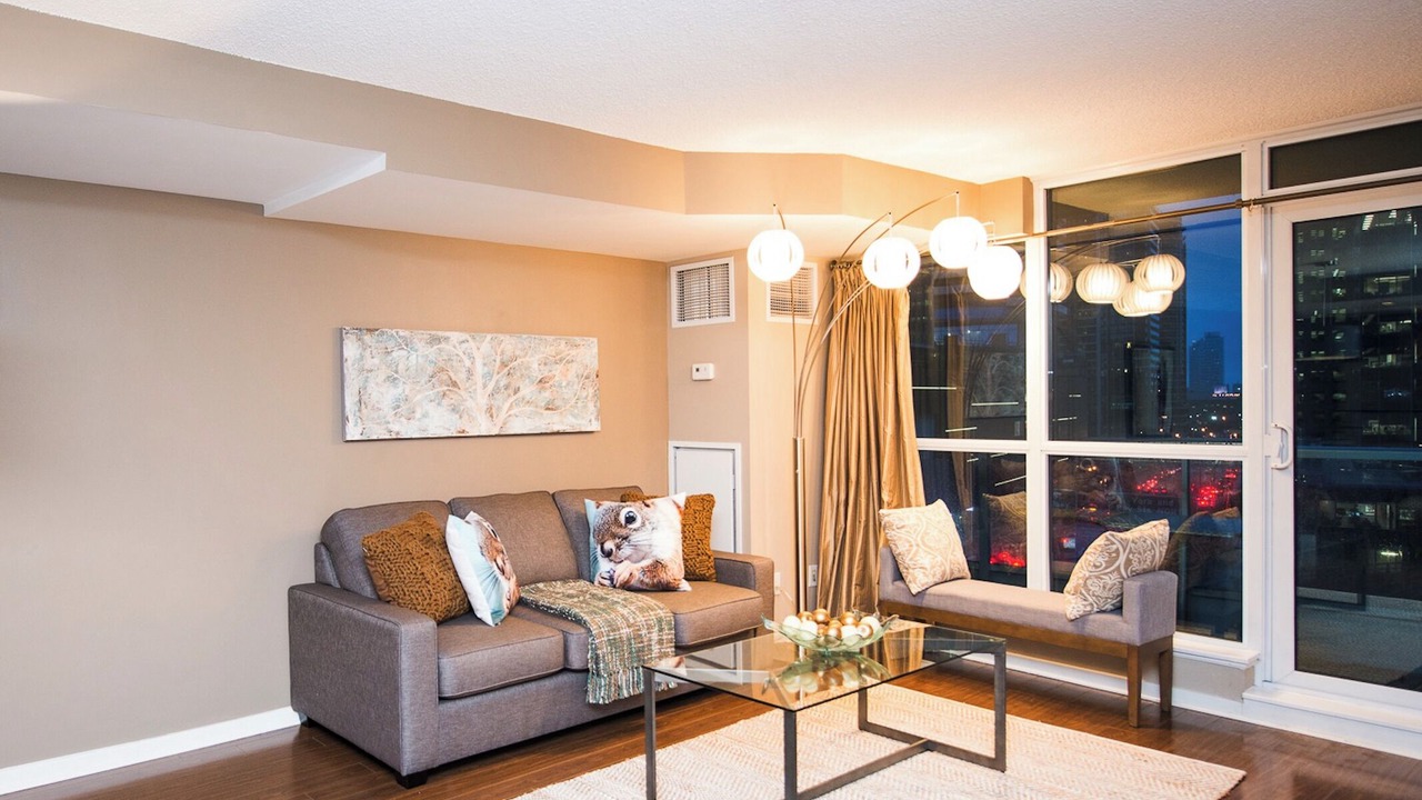 Photo of Livingroom in Toronto Entertainment District
