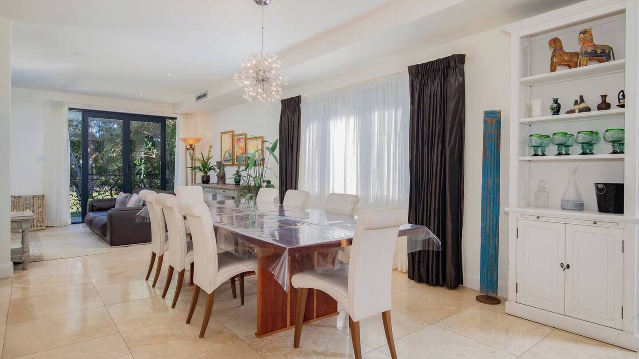 Photo of Others in Tighes Hill