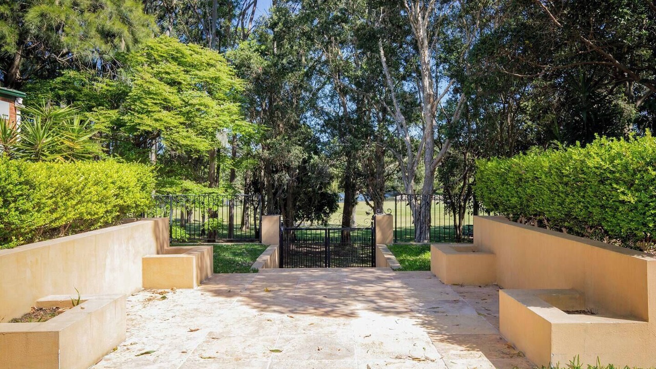 Photo of Others in Tighes Hill