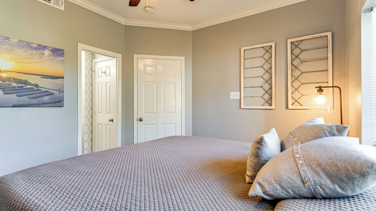 Photo of Bedroom in Walden on Lake Conroe