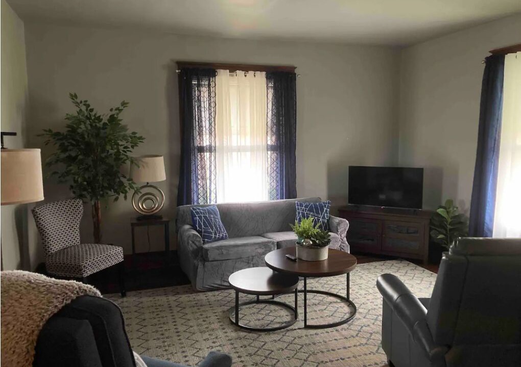 Photo of Livingroom in Liberty Mills