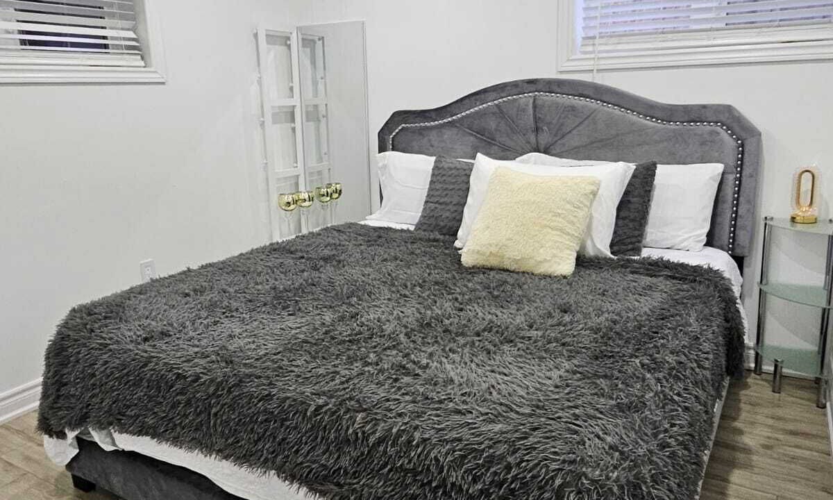 Photo of Bedroom in Ajax