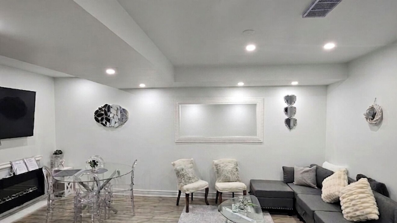 Photo of Livingroom in Ajax