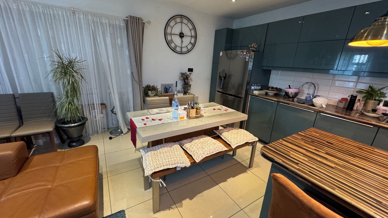 Photo of Livingroom in Merton