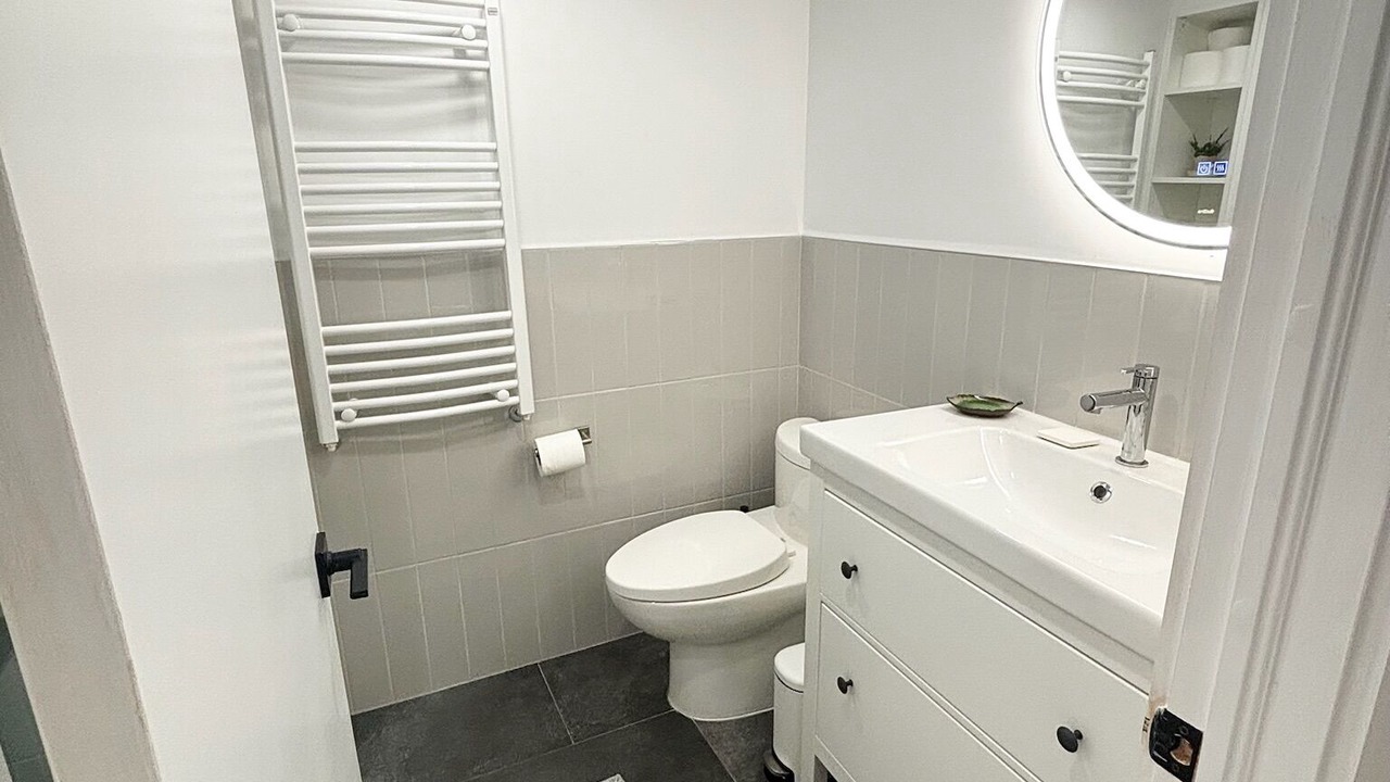 Photo of Bathroom in Roncesvalles Village
