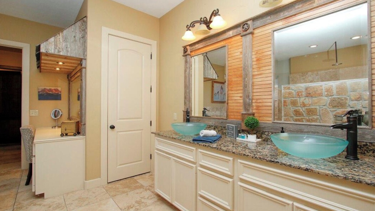 Photo of Bathroom in Cypress