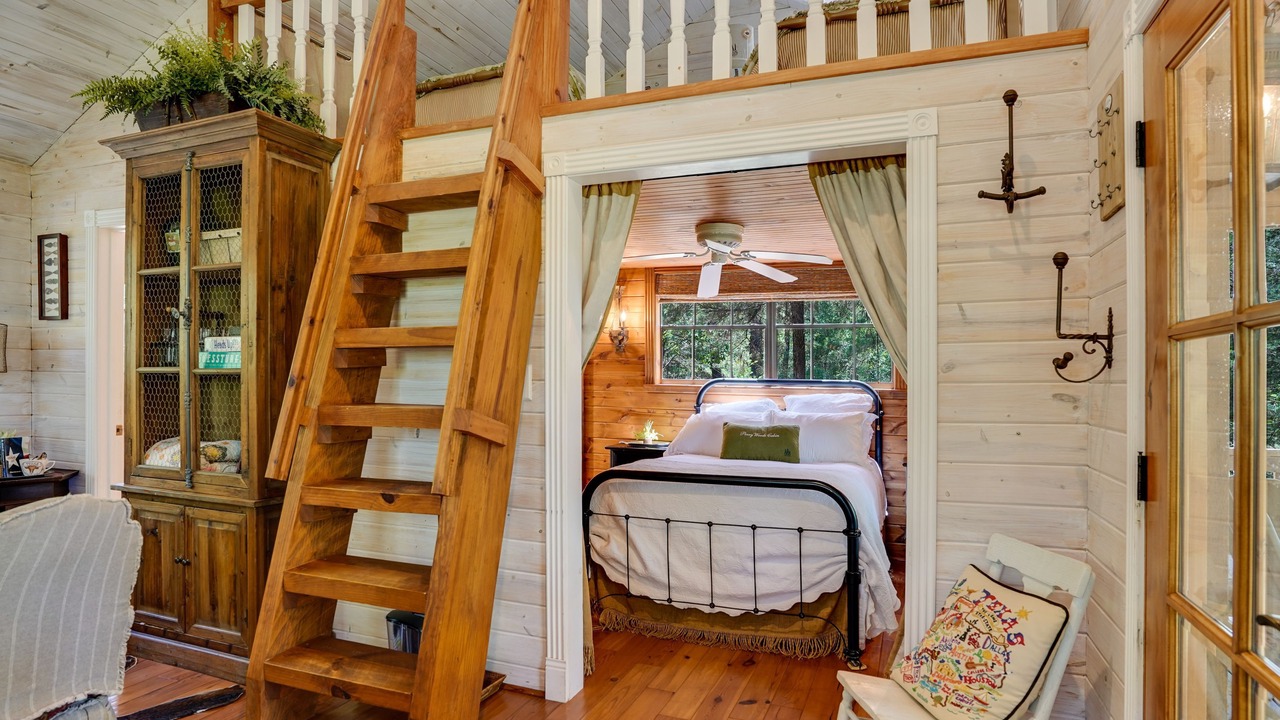 Photo of Bedroom in La Grange