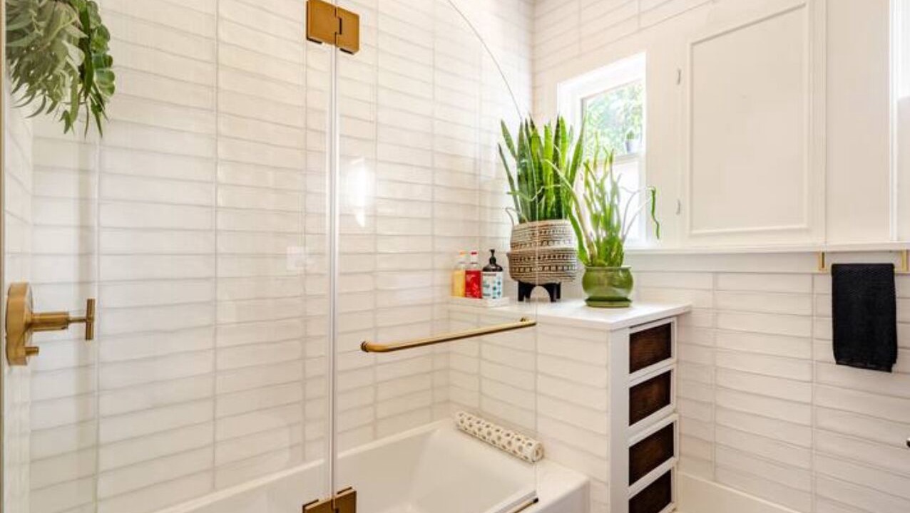 Photo of Bathroom in Overlook