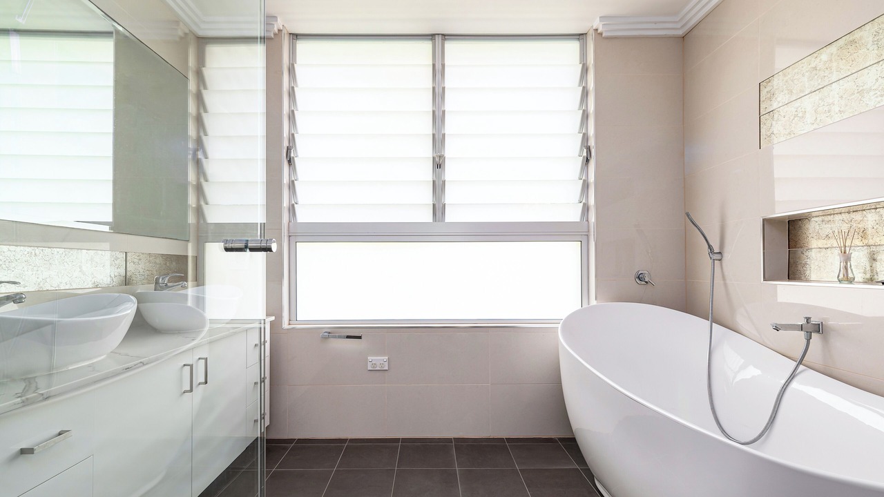 Photo of Bathroom in Oatley