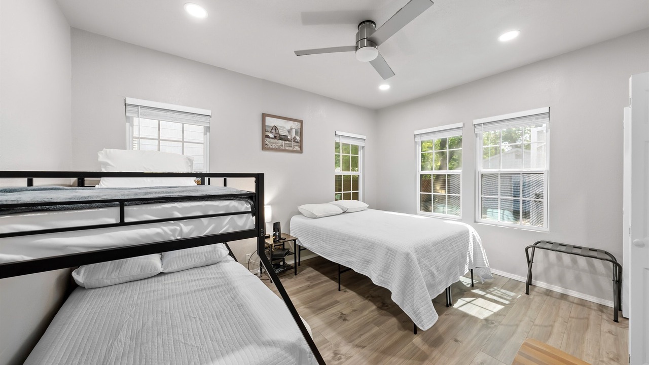 Photo of Bedroom in Highland Park