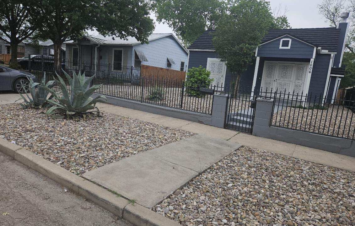 Photo of Outdoor in Highland Park