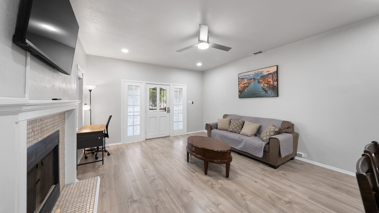 Photo of Livingroom in Highland Park