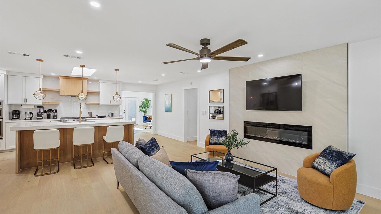 Photo of Livingroom in Northeast Dallas