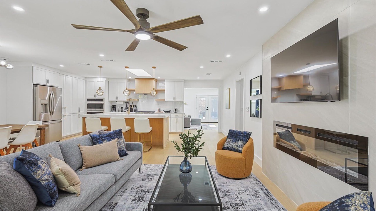 Photo of Livingroom in Northeast Dallas