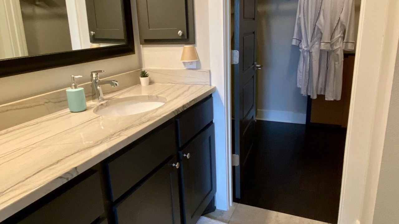 Photo of Bathroom in Mahncke Park
