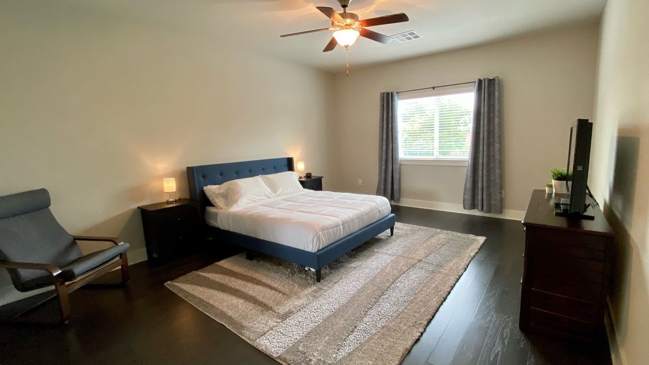 Photo of Bedroom in Mahncke Park