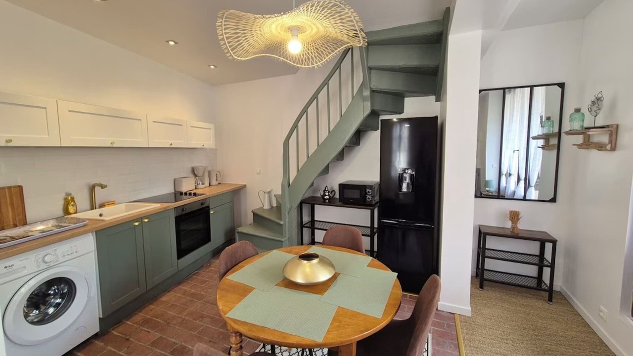 Photo of Others in Eu