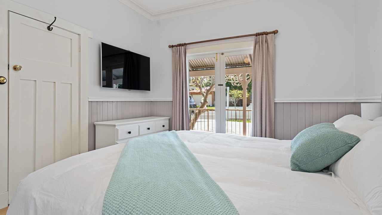 Photo of Bedroom in Tuggerawong