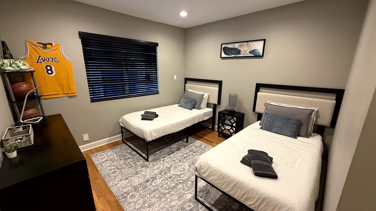 Photo of Bedroom in Burbank