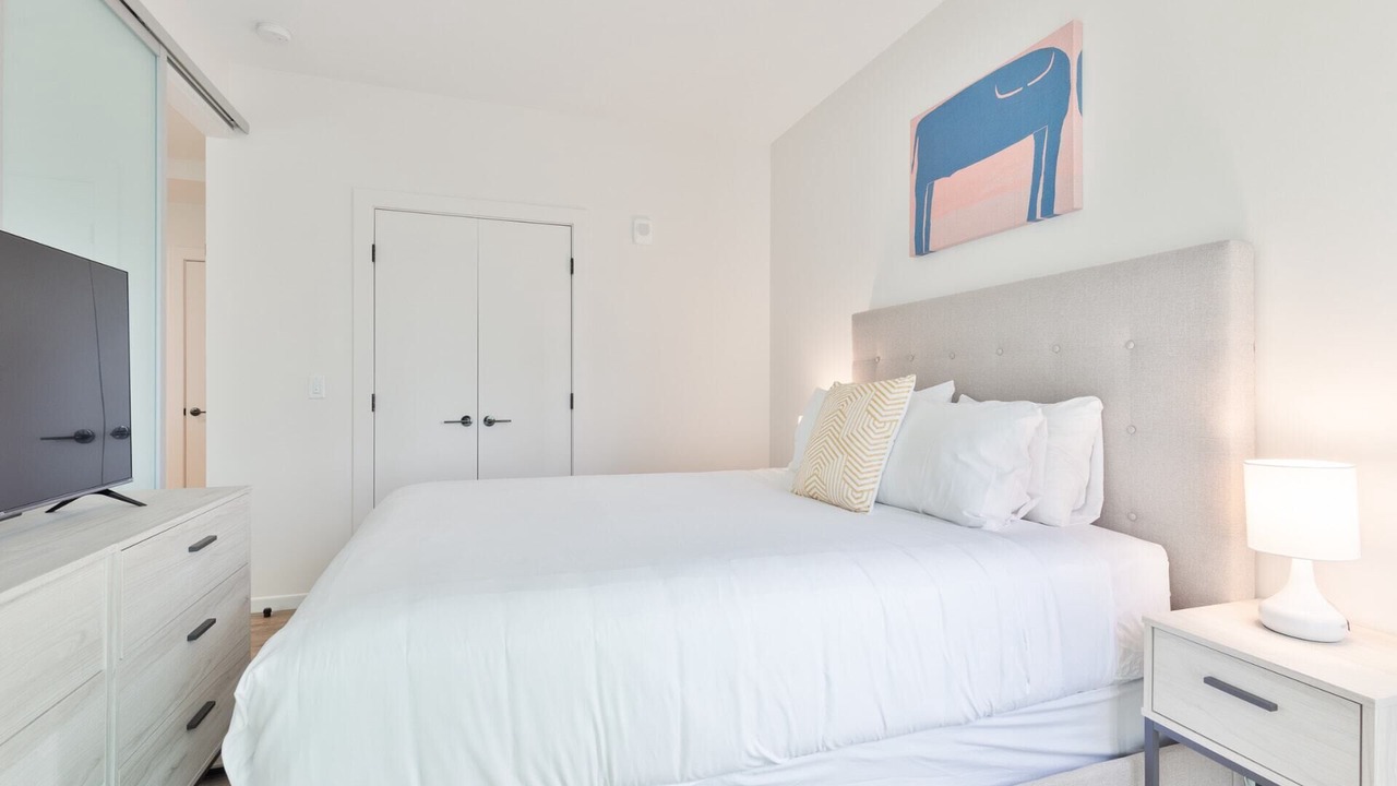 Photo of Bedroom in Seaport District