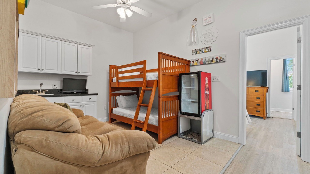 Photo of Bedroom in Southpointe