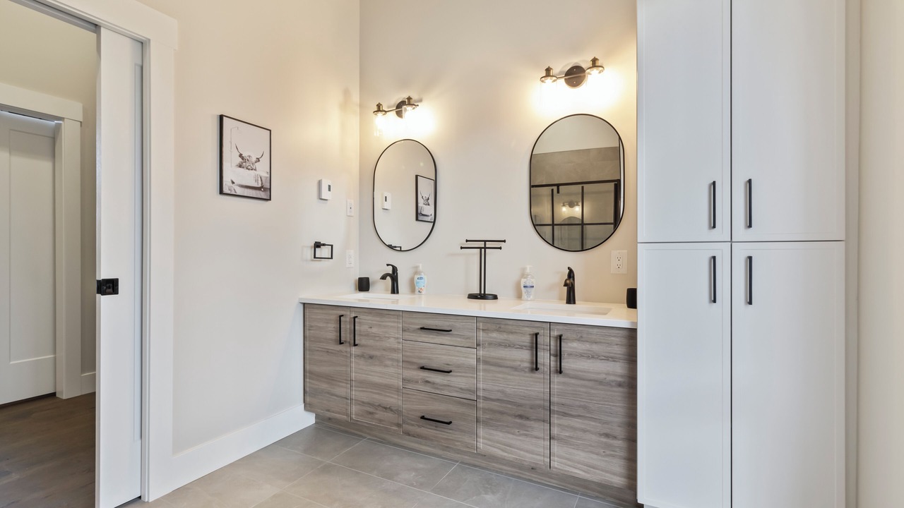 Photo of Bathroom in Shemogue