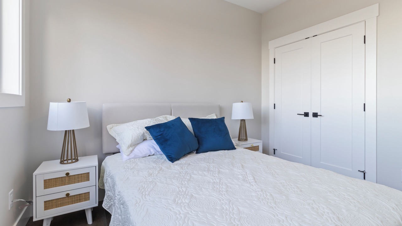 Photo of Bedroom in Shemogue
