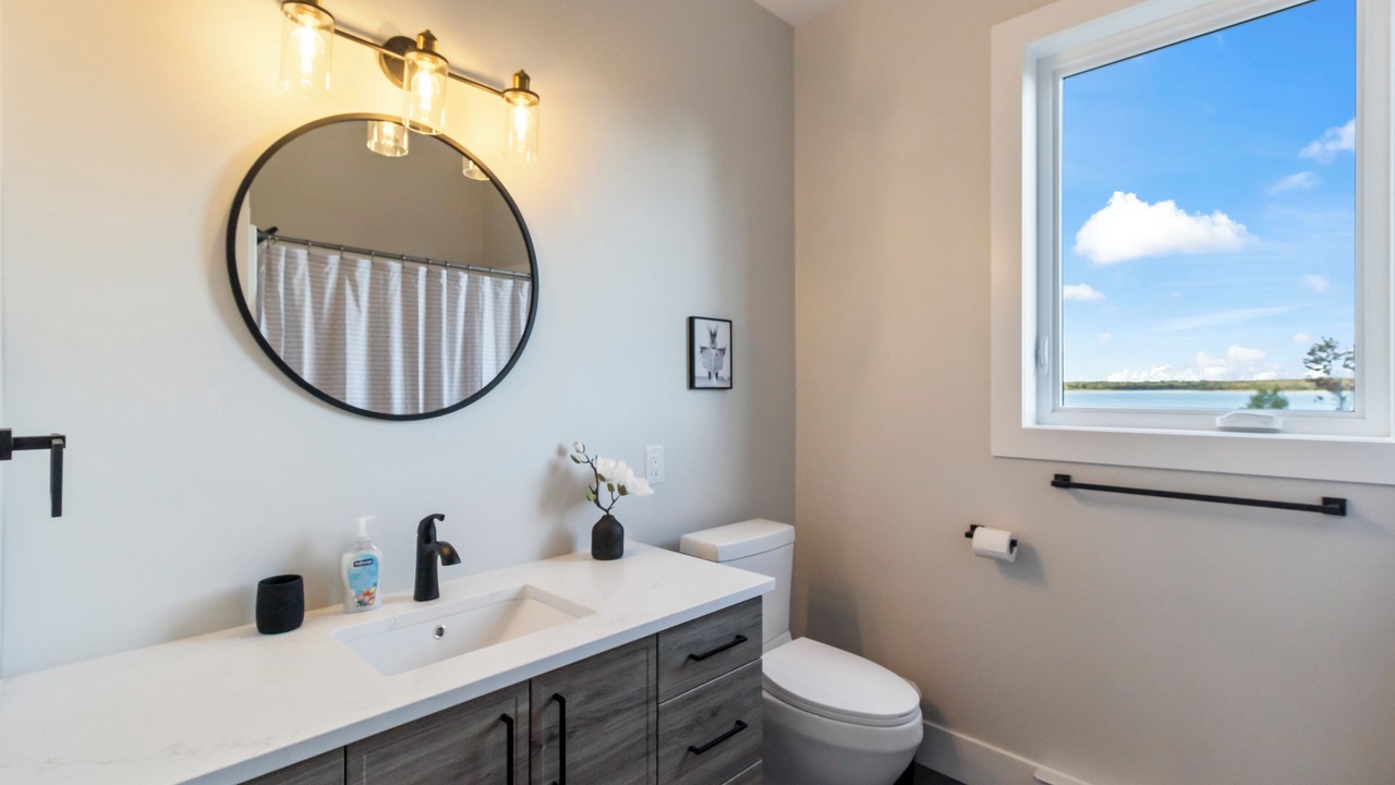 Photo of Bathroom in Shemogue