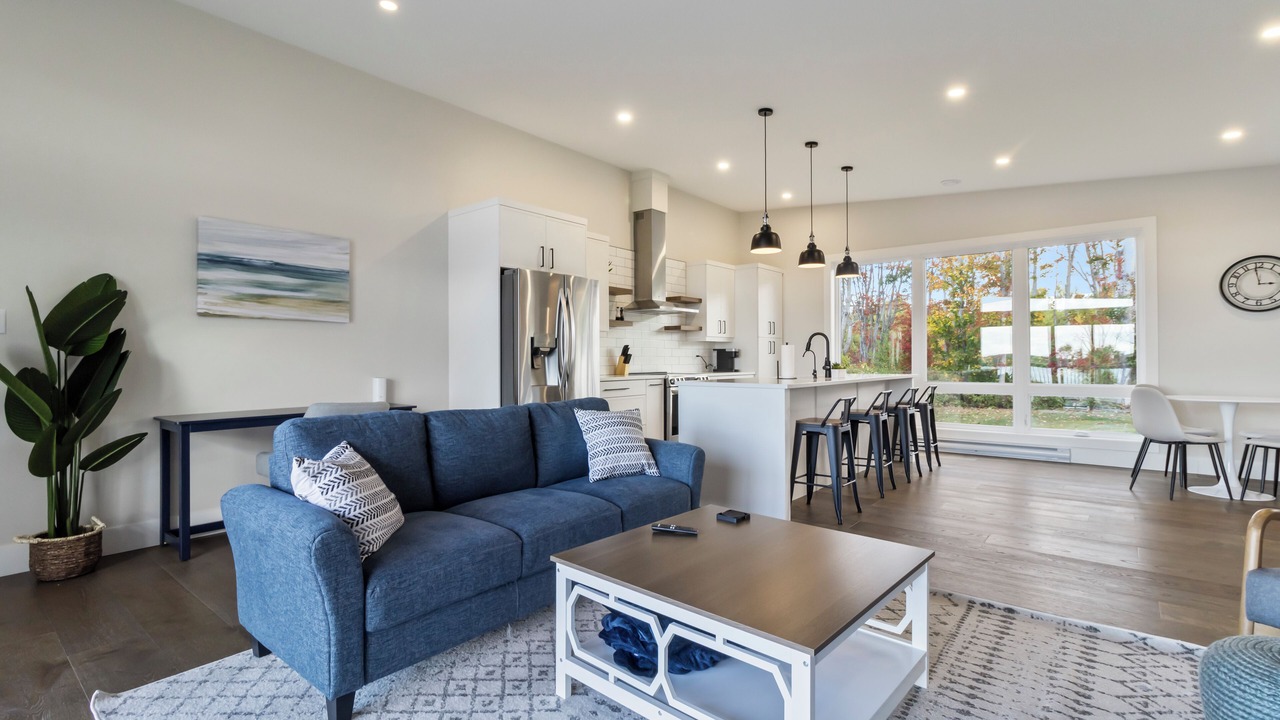 Photo of Livingroom in Shemogue