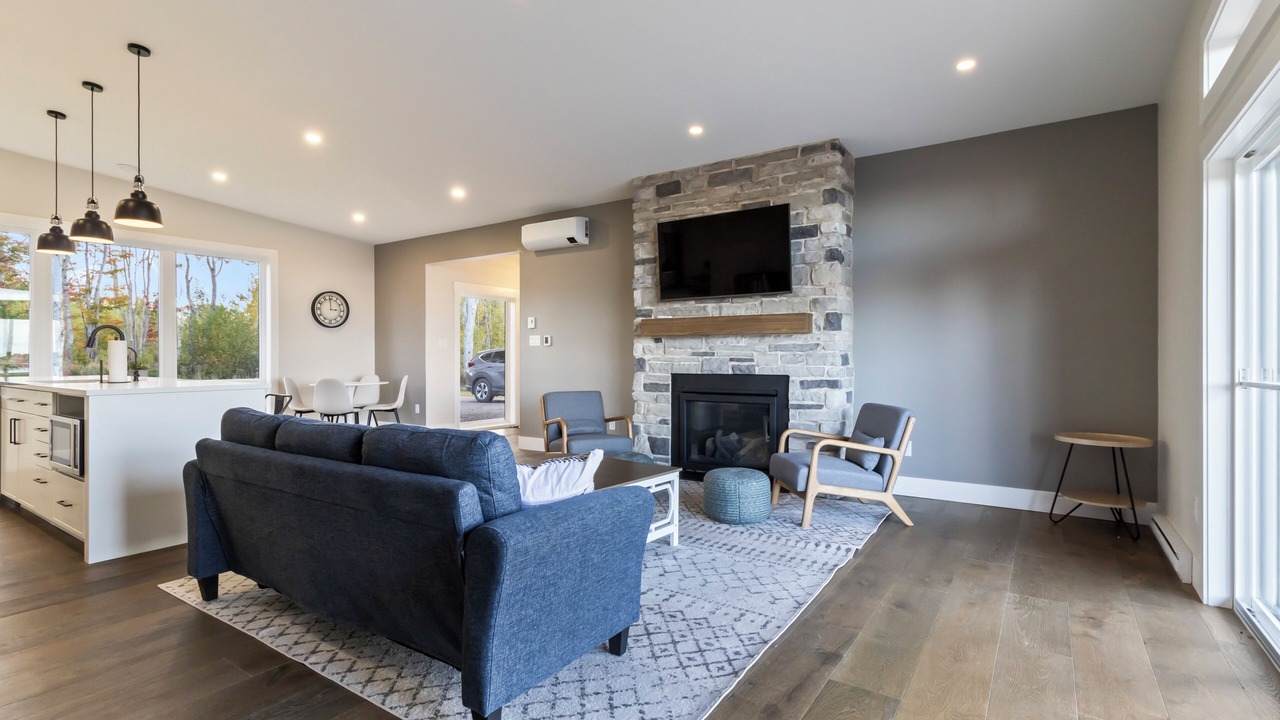 Photo of Livingroom in Shemogue
