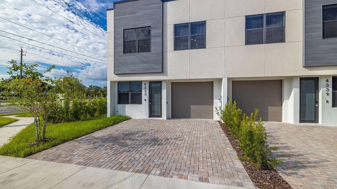 Photo of Outdoor in Pinecrest West Park
