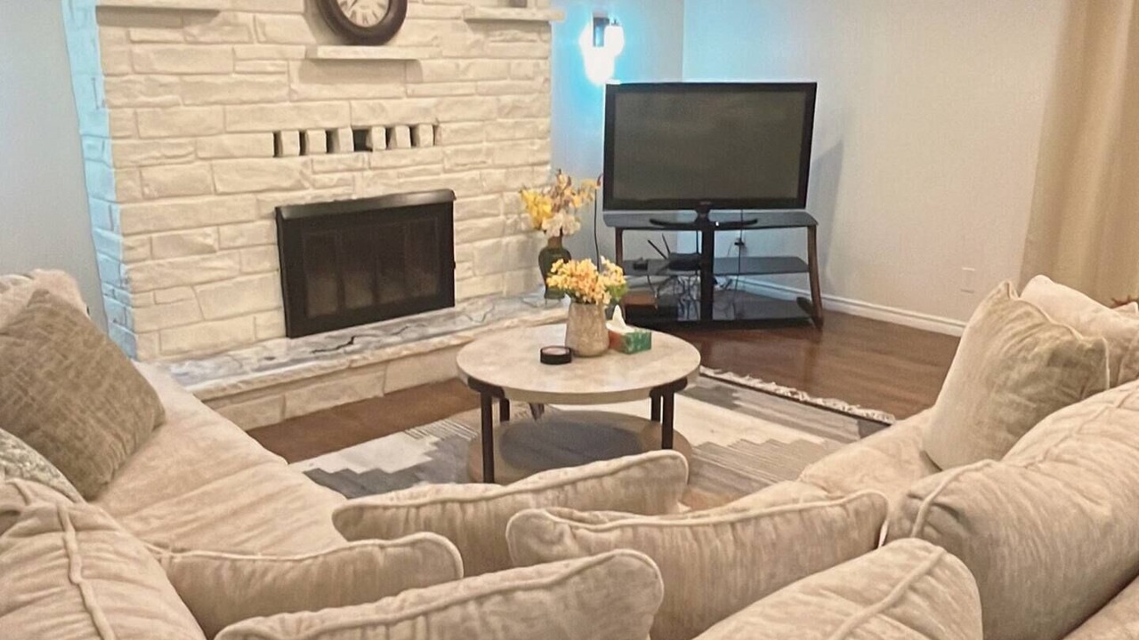 Photo of Livingroom in Milton