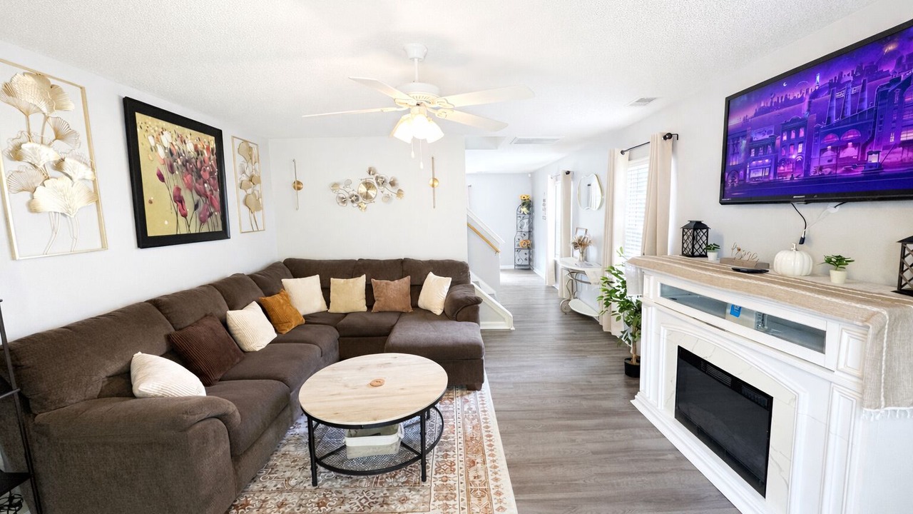 Photo of Livingroom in Huntcliff