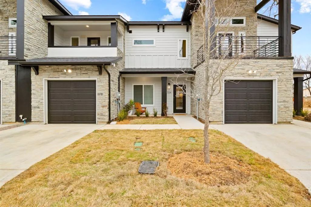 Photo of Outdoor in Central Arlington