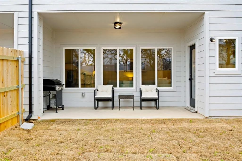 Photo of Patio Balcony in Central Arlington